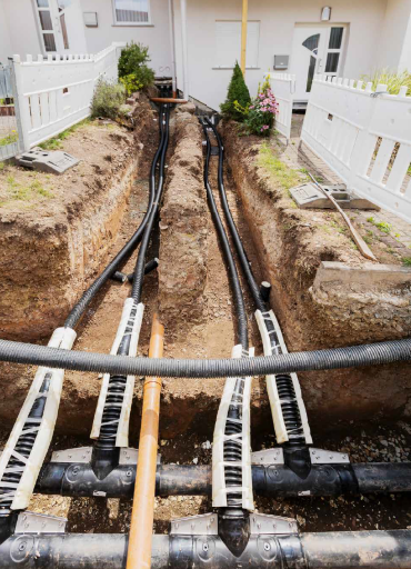 Verlegung Nahwärmeleitung Bsp.bild Energieagentur RLP_klein